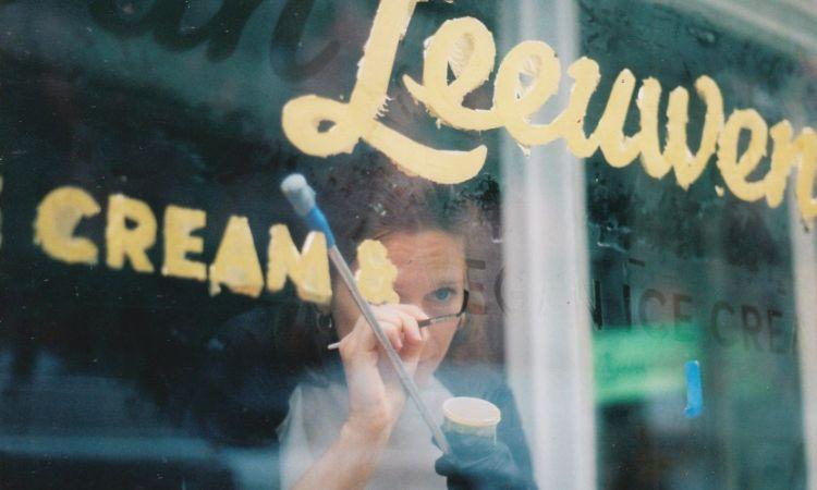 Sign painting and glass gilding in New York City (USA) - image 1 Sign painting and glass gilding in New York City (USA) - image 1